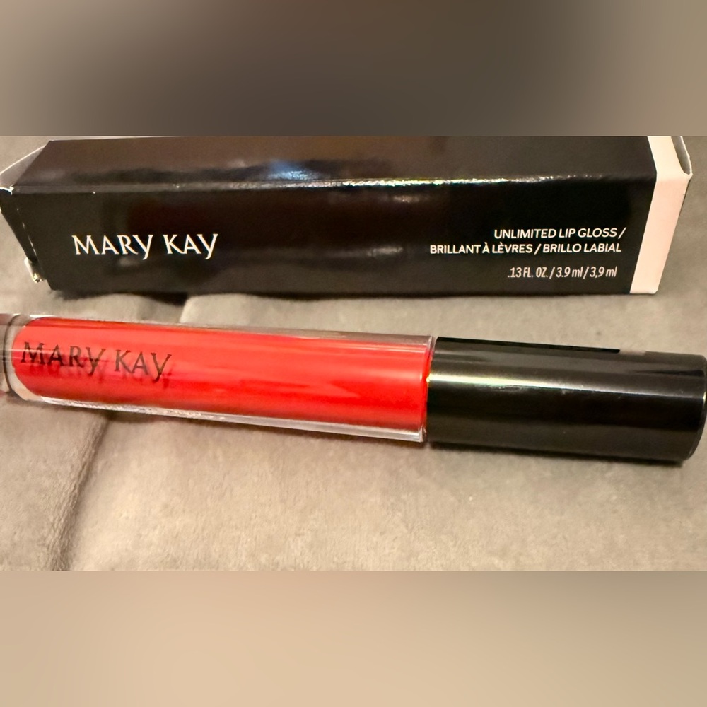 Mary Kay Iconic Red Lip Gloss